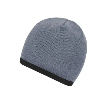 Beanie with Contrasting Border