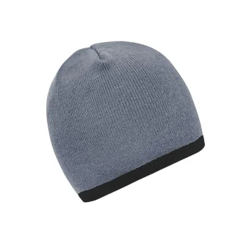 Beanie with Contrasting Border
