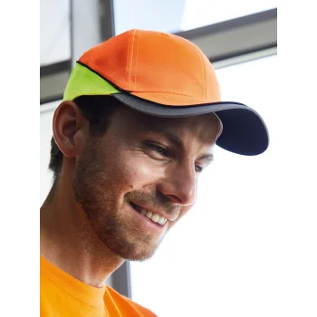 Neon-Reflex-Cap