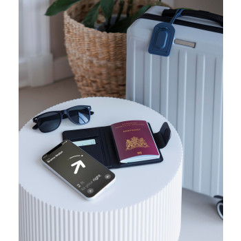 Portapassaporto con localizzatore Mavi