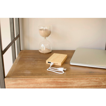 Power Bank in bamboo Ruby