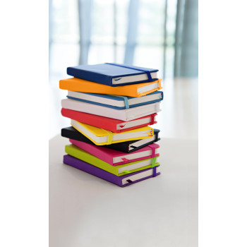 Taccuino formato +/- A6 a righe in PU Dita